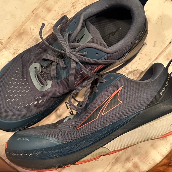 Altra Paradigm 5 Running Shoes - Picture 1 of 12